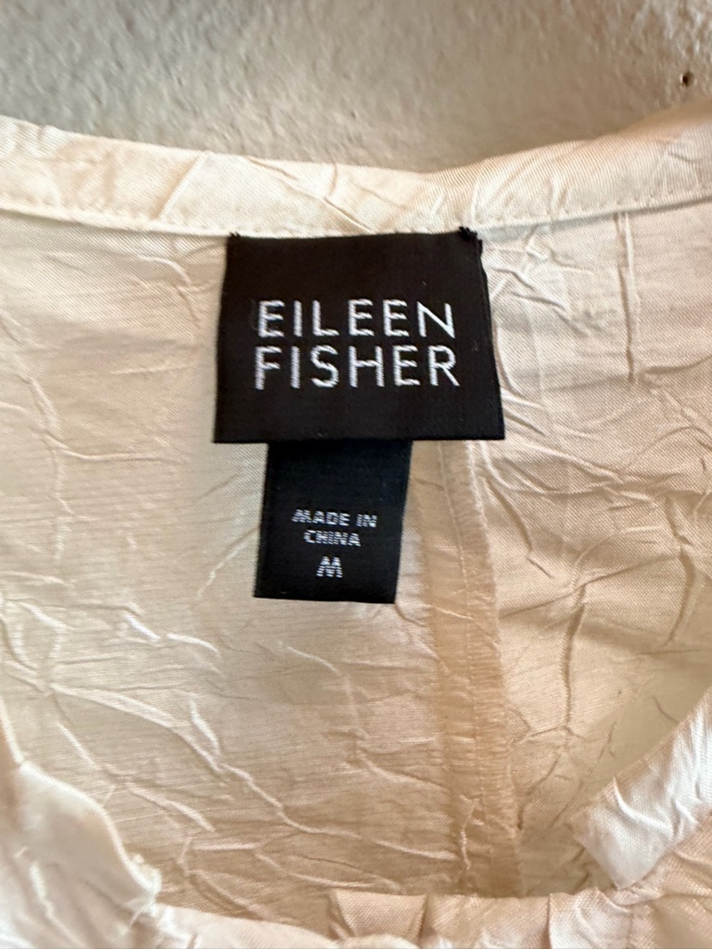 Eileen Fisher Crinkle Silk Button Down Jacket Size Medium - Picture 3 of 4